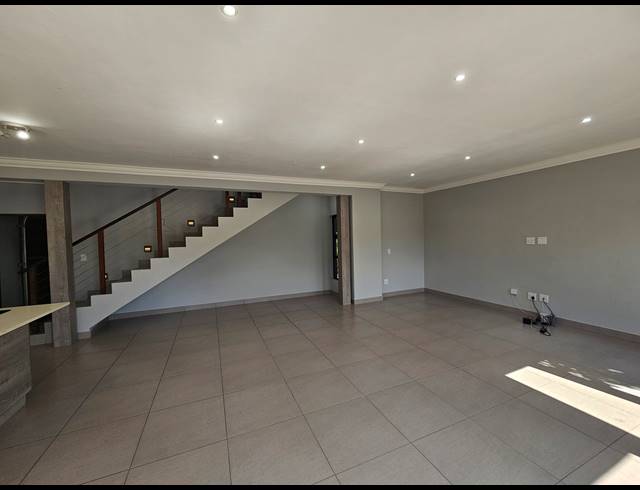 3 BEDROOM HOUSE FOR SALE IN NEW SALT ROCK CITY